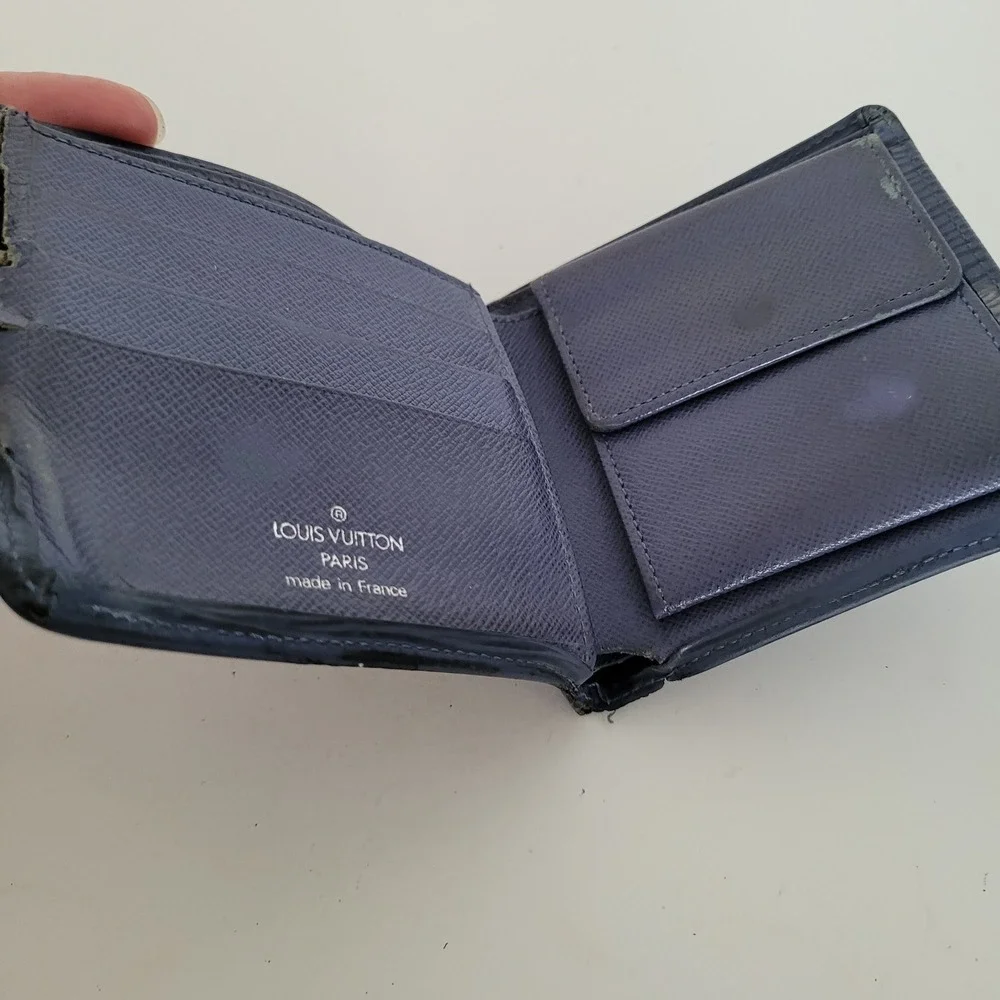 Louis Vuitton Blue Epi Leather Marco Bifold Wallet Coin Pocket SP0065 France